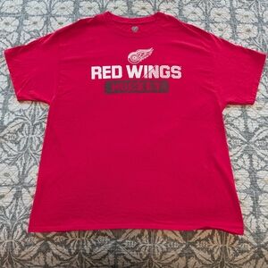 NHL Red Wings Bold Red Tee